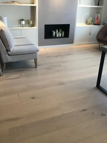 Parquet en una casa muy moderna