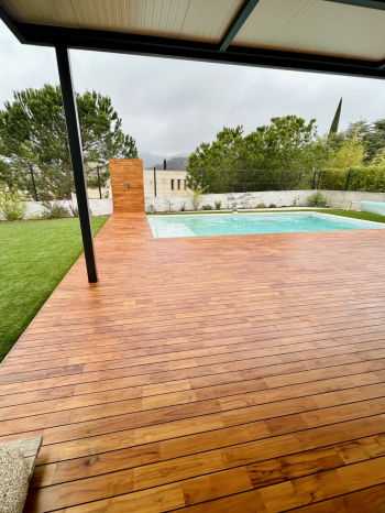 Restauración tarima de Teka