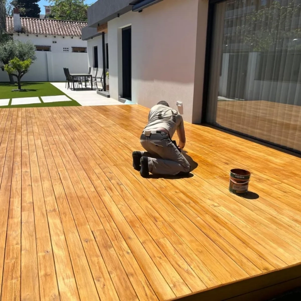 Proyecto Restauración de tarima de Teka con Cedria lasur protecsol